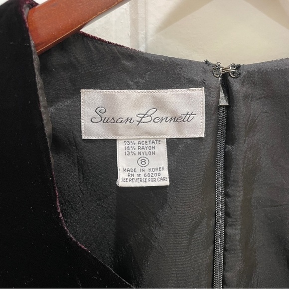 Susan Bennett Velvet Dress Drop Waist with Bow - Picture 7 of 8